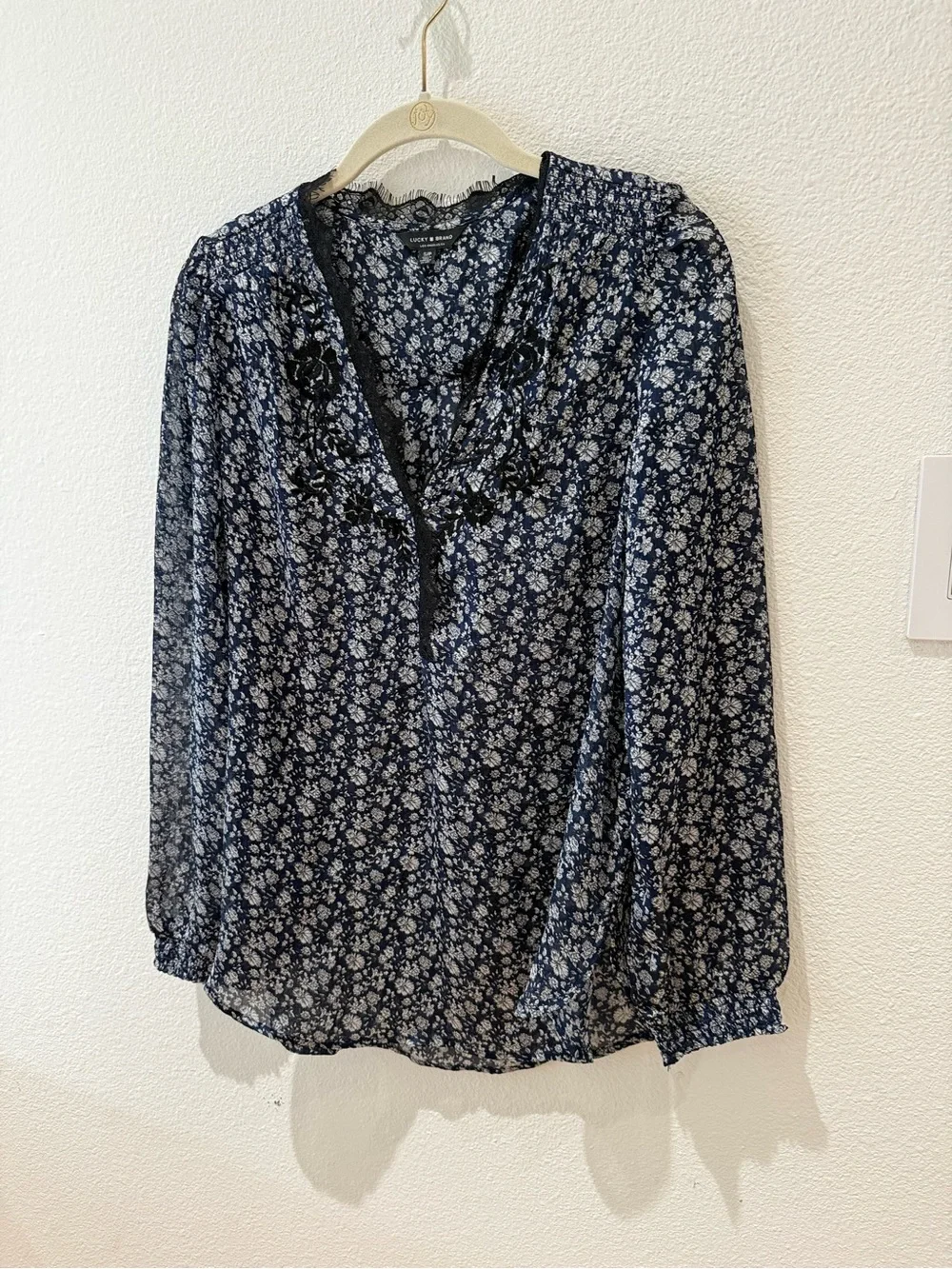Lucky Brand Navy and White Floral V-Neck Blouse